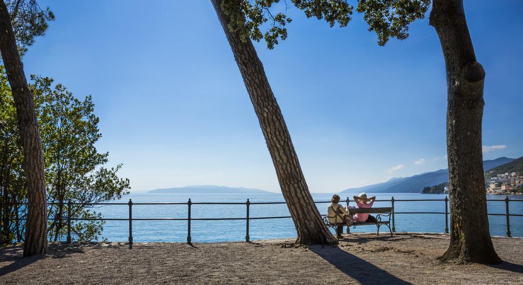 Villa Amalia - Liburnia (Adults Only) أوباتيا المظهر الخارجي الصورة