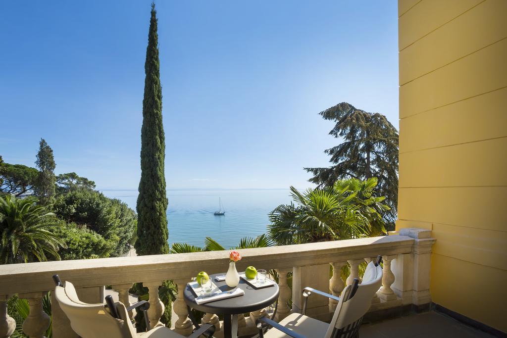 Villa Amalia - Liburnia (Adults Only) أوباتيا المظهر الخارجي الصورة
