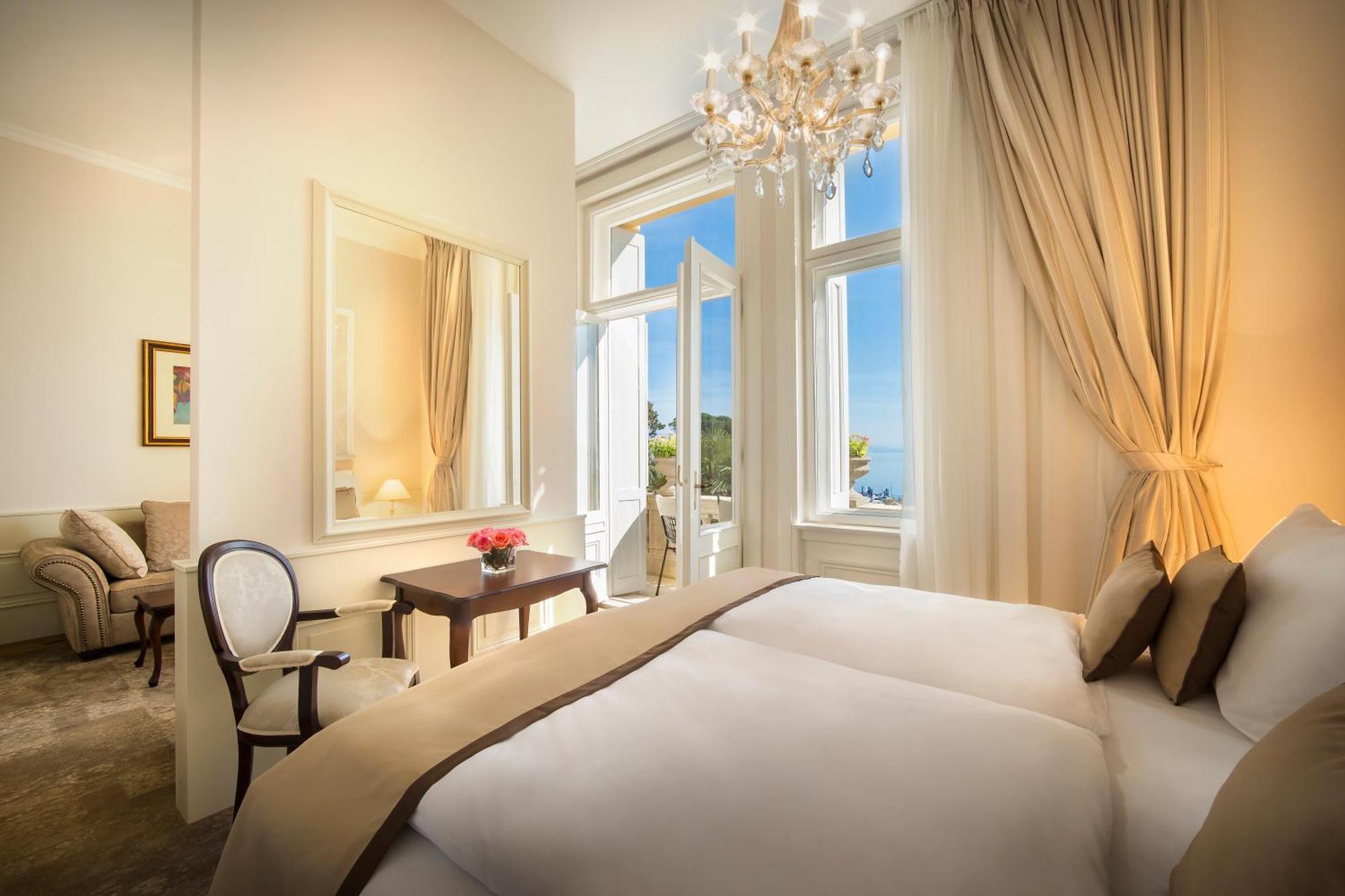 Villa Amalia - Liburnia (Adults Only) أوباتيا المظهر الخارجي الصورة