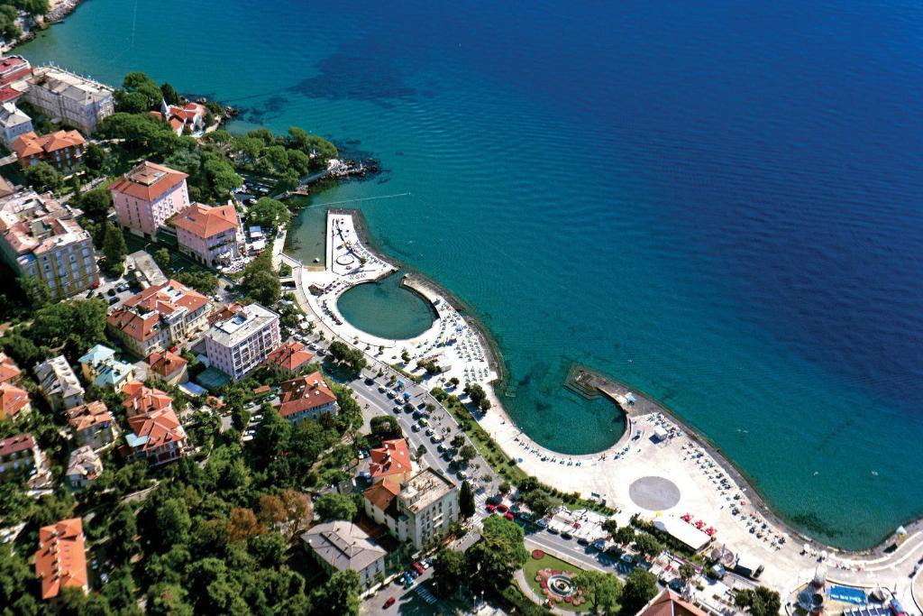 Villa Amalia - Liburnia (Adults Only) أوباتيا المظهر الخارجي الصورة